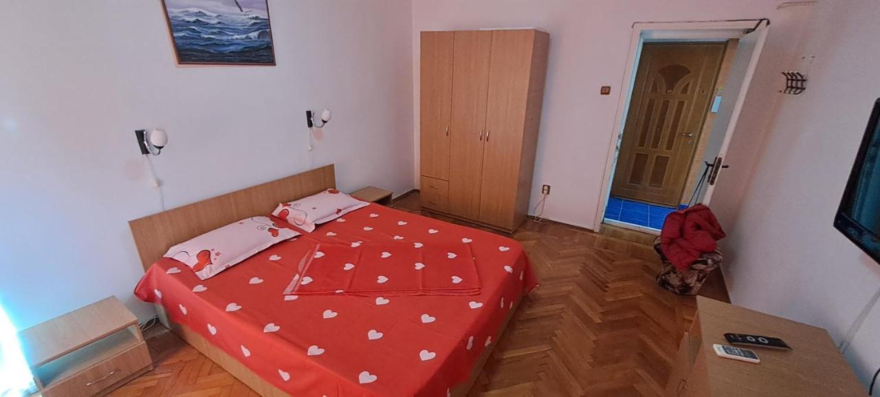 Apartament Grigore Etaj 2 مانغاليا المظهر الخارجي الصورة
